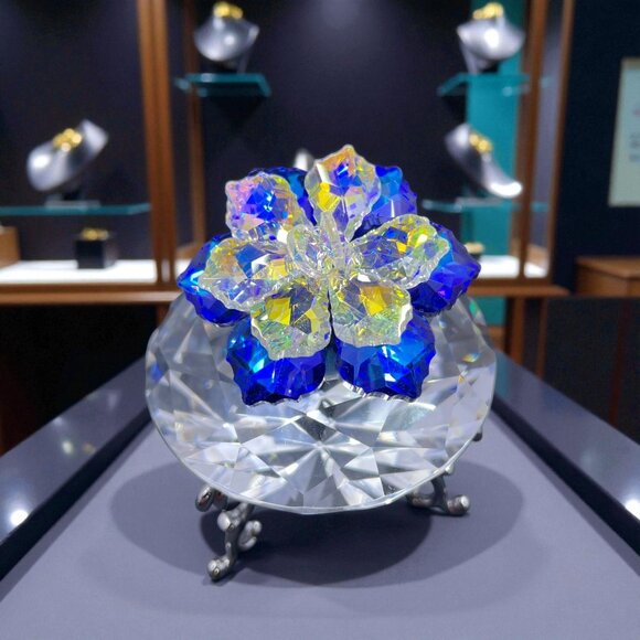 Aurora Crystal Flower Brooch Iridescent Vintage Pin Fairycore Coquette Glam - Picture 2 of 5